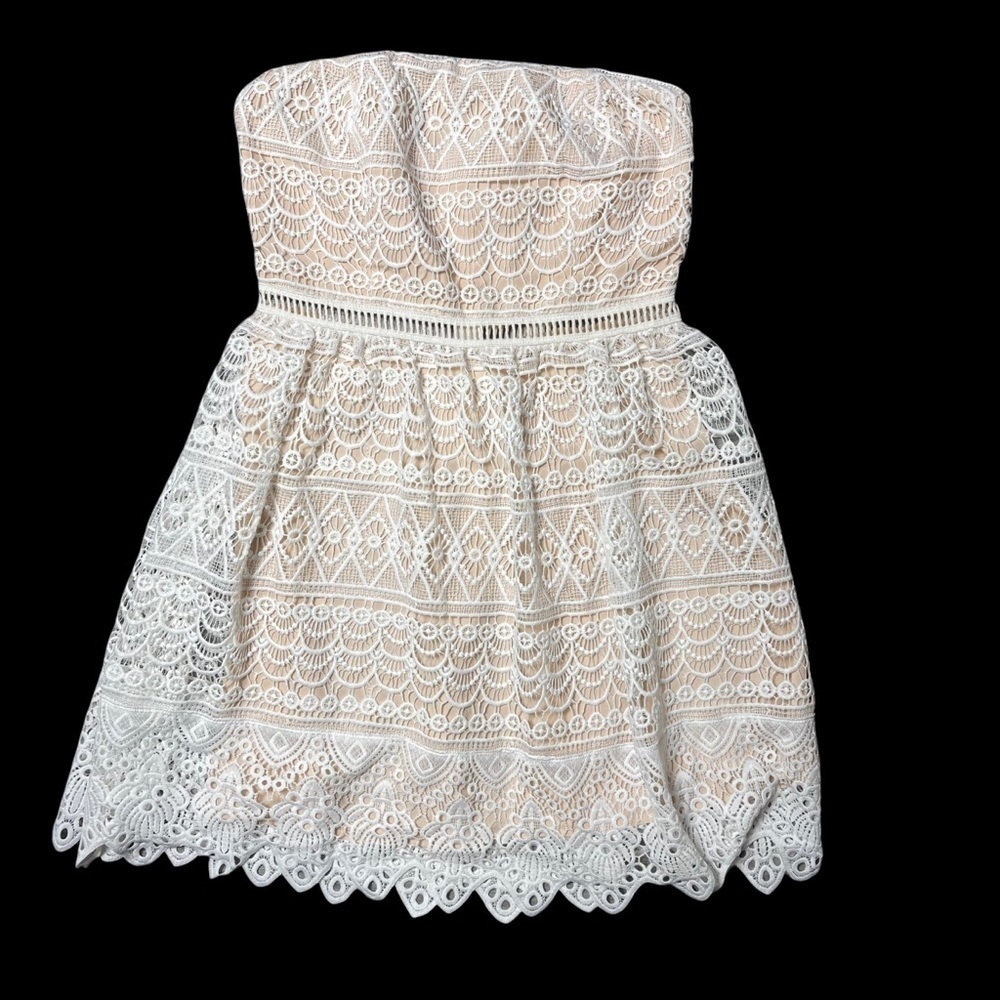Socialite White Lace Strapless Mini Dress S